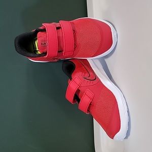 Nike Star Runner Toddler Shoe Red
